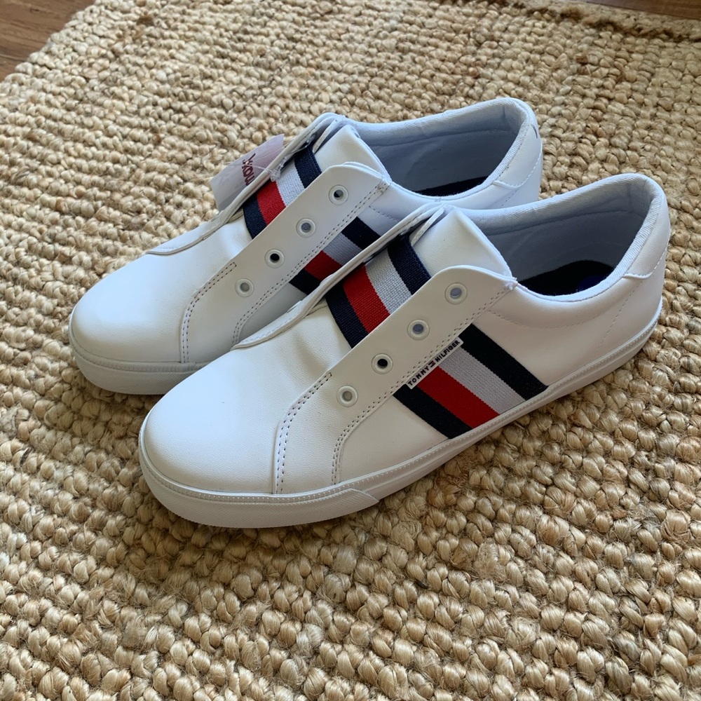Tommy Hilfiger slip on sneakers